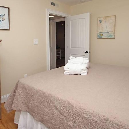 Cute 2 Bedroom, 2 Bath Condo At Folly Field Beach Hilton Head Island Eksteriør bilde