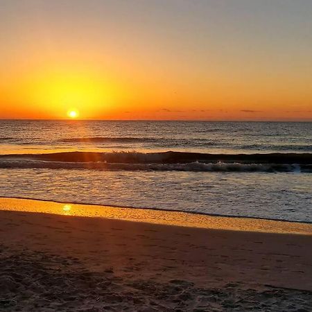 Cute 2 Bedroom, 2 Bath Condo At Folly Field Beach Hilton Head Island Eksteriør bilde