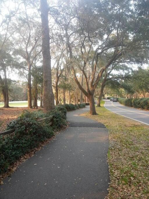 Cute 2 Bedroom, 2 Bath Condo At Folly Field Beach Hilton Head Island Eksteriør bilde