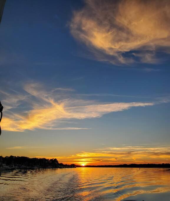 Cute 2 Bedroom, 2 Bath Condo At Folly Field Beach Hilton Head Island Eksteriør bilde