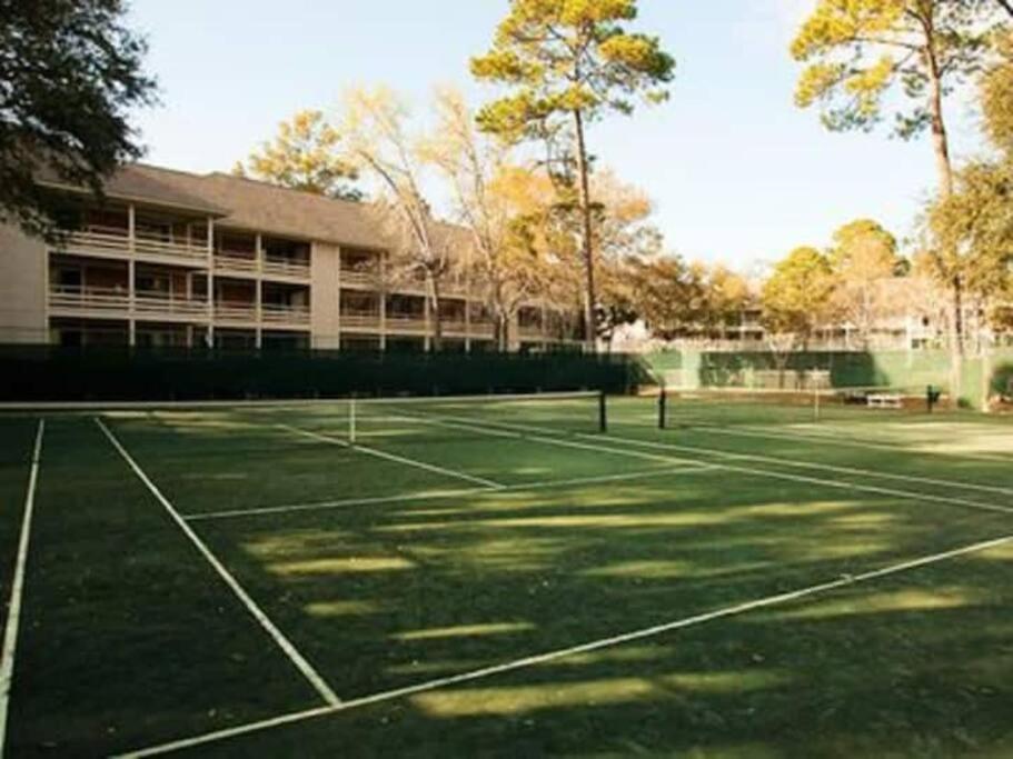 Cute 2 Bedroom, 2 Bath Condo At Folly Field Beach Hilton Head Island Eksteriør bilde